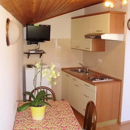 Alida Apartments & Room Near The Sea Rovinj Exterior photo