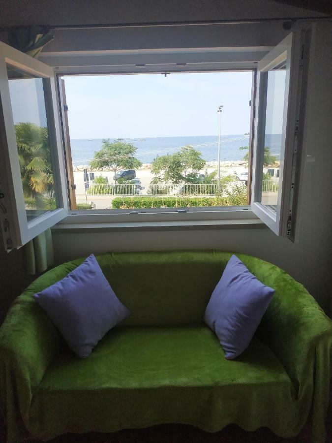 Alida & Near The Sea Apartment